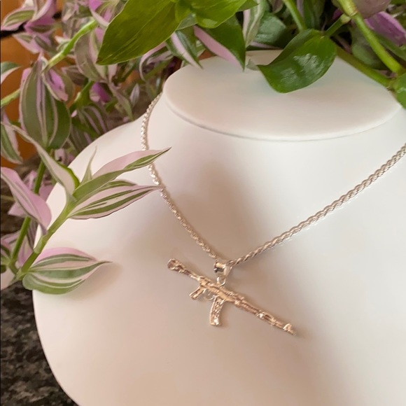 Sterling silver AK 47 machine Gun pendant - Picture 3 of 12